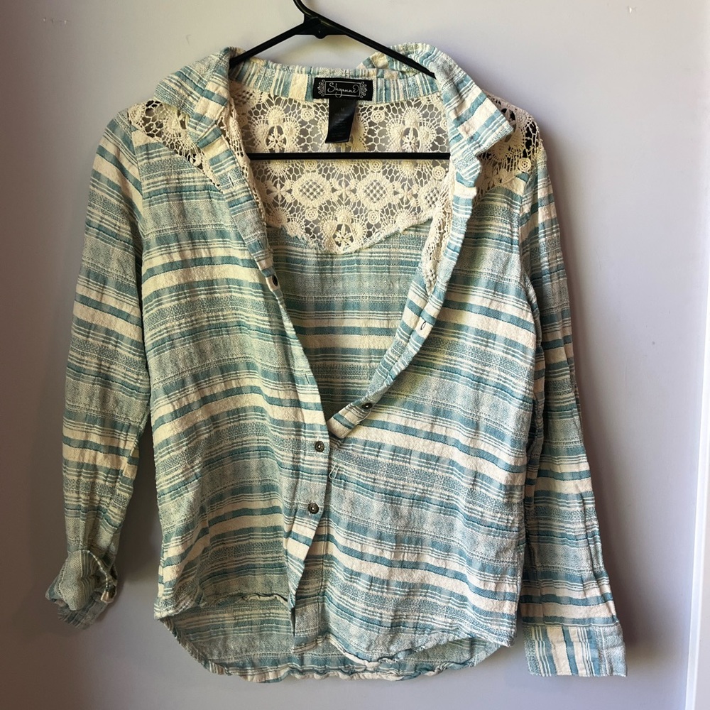 SHYANNE BUTTON UP LACY SHIRT